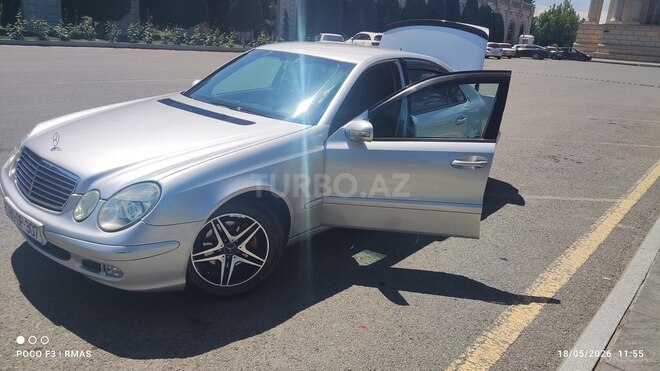 Mercedes E 220-7