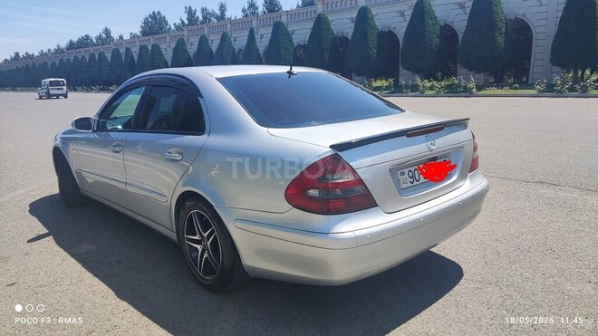 Mercedes E 220-10