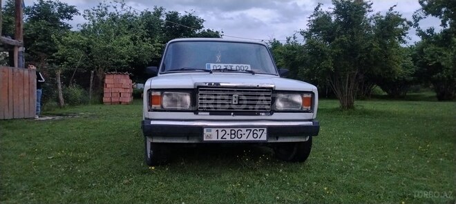 LADA (VAZ) 2107-1