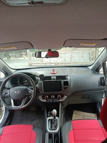 Kia Rio-11