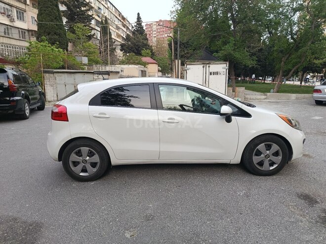 Kia Rio-8