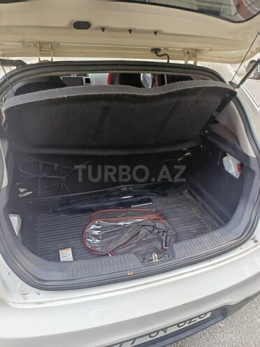 Kia Rio-14