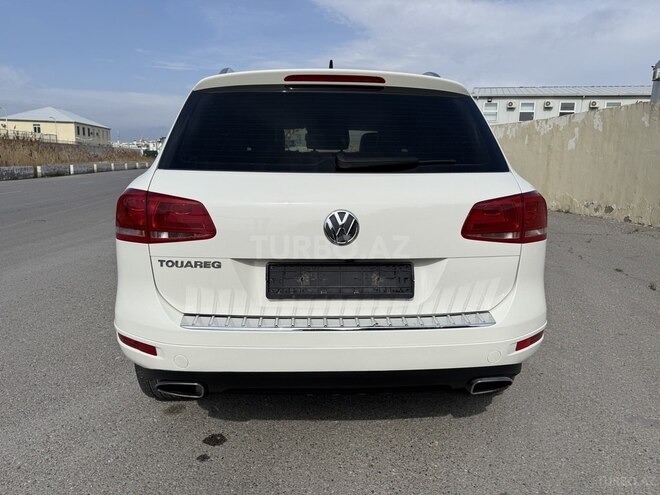 Volkswagen Touareg-2