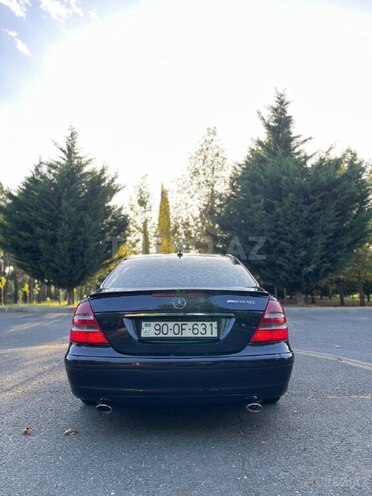 Mercedes E 240-3