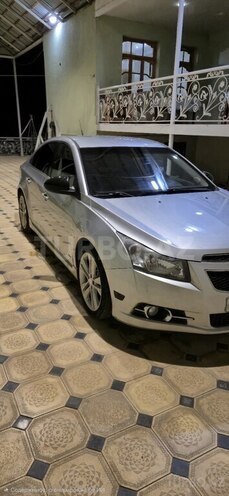 Chevrolet Cruze-2
