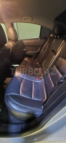 Chevrolet Cruze-11