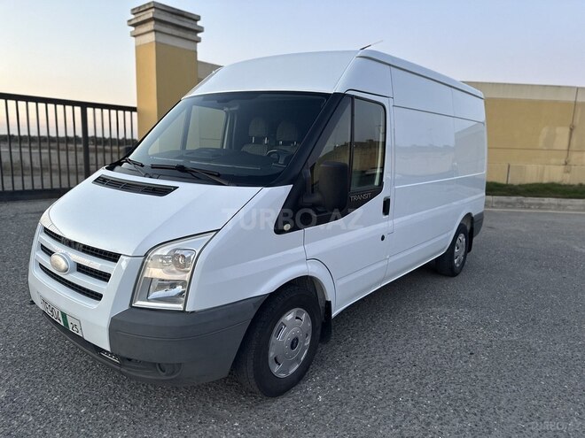 Ford Transit-1