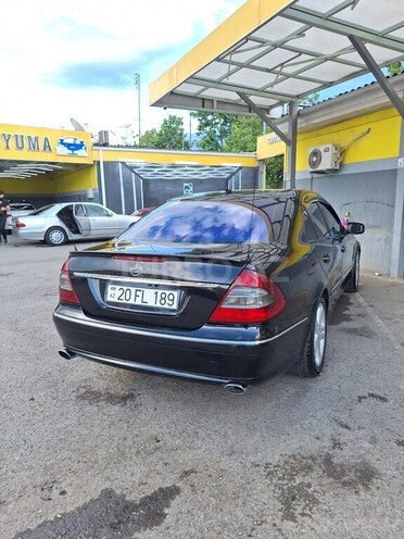 Mercedes E 220-10