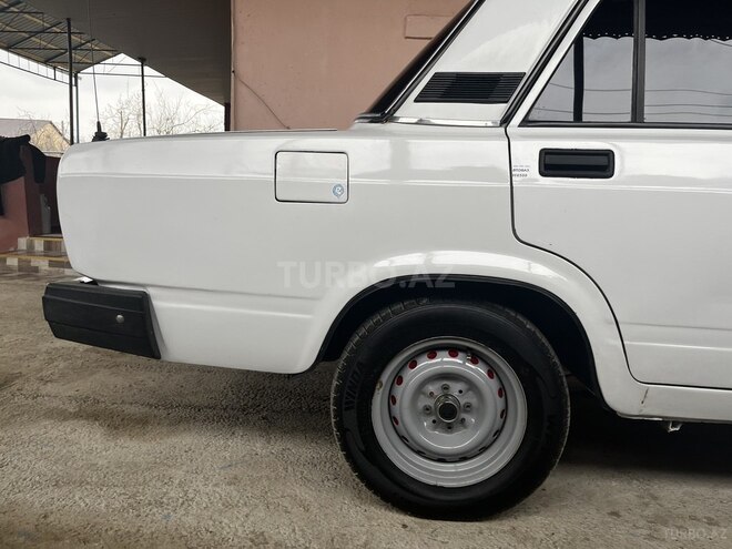 LADA (VAZ) 2107-4