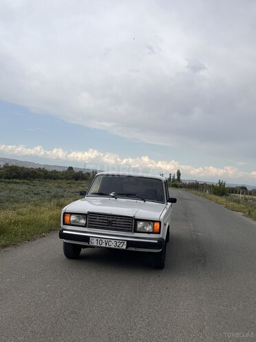 LADA (VAZ) 2107-1