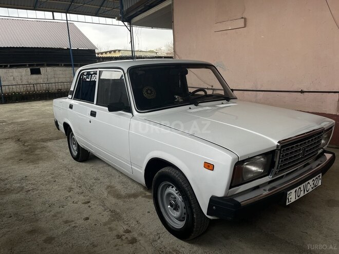 LADA (VAZ) 2107-5