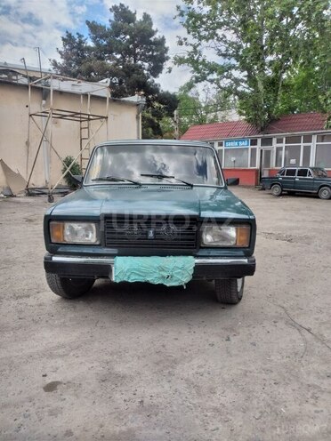 LADA (VAZ) 2107-1
