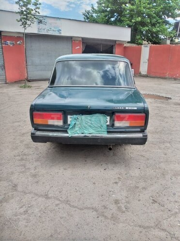 LADA (VAZ) 2107-2