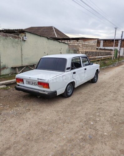 LADA (VAZ) 2107-4