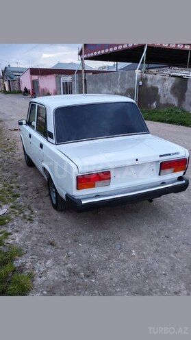 LADA (VAZ) 2107-15