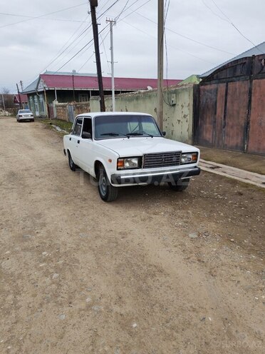 LADA (VAZ) 2107-2