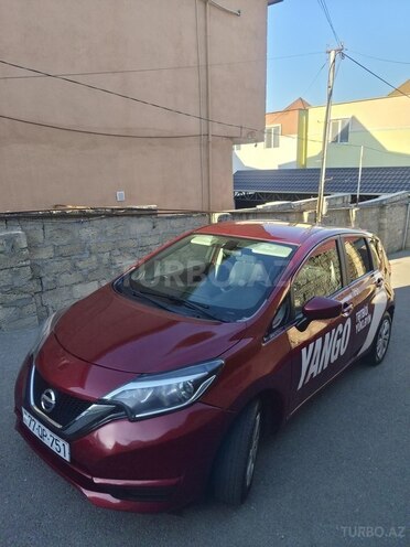 Nissan Note-2