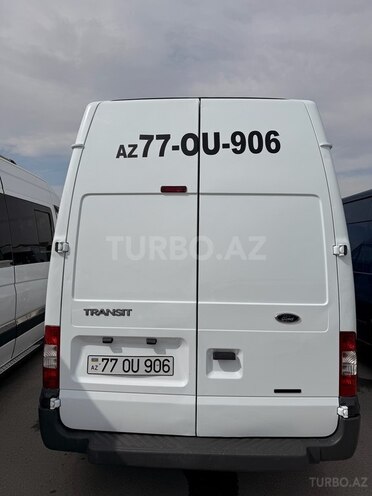 Ford Transit-4