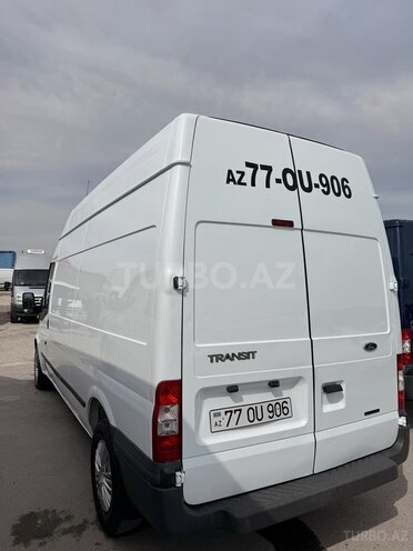 Ford Transit-5