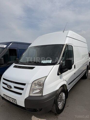 Ford Transit-6