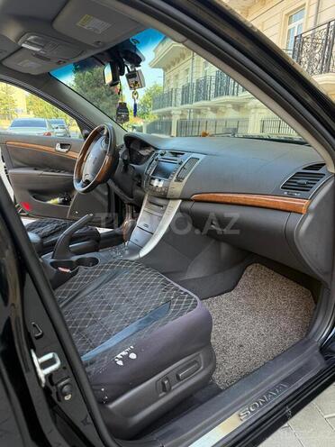 Hyundai Sonata-4