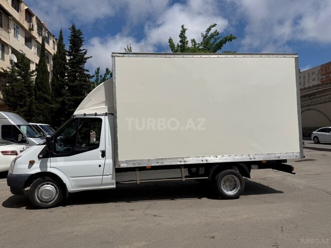 Ford Transit-3