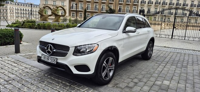 Mercedes GLC 300-2
