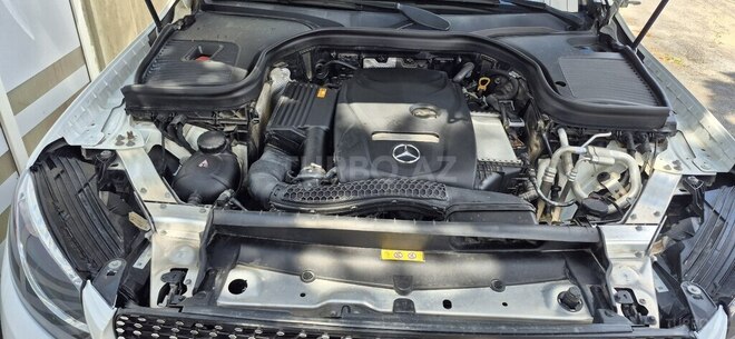 Mercedes GLC 300-11