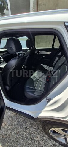 Mercedes GLC 300-7