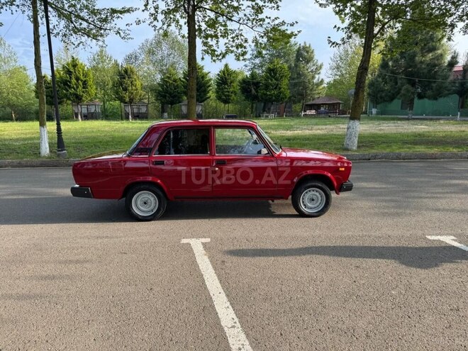 LADA (VAZ) 2107-4