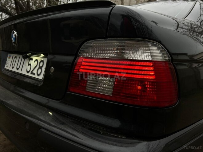 BMW 528-12