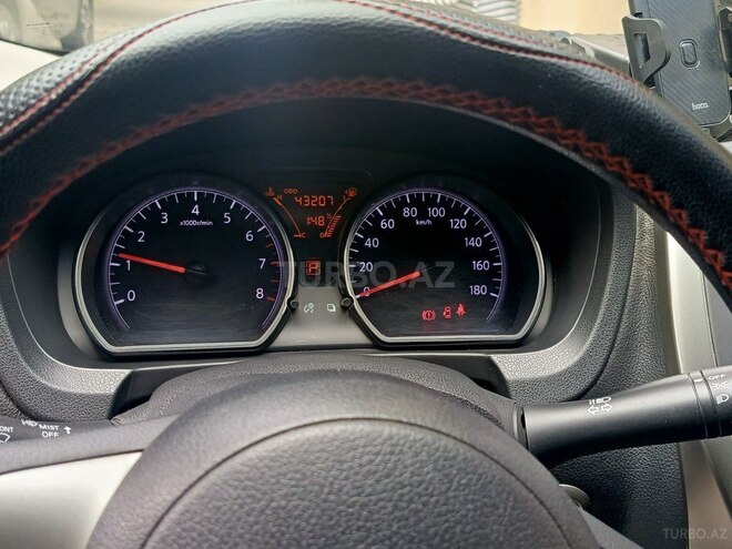 Nissan Note-9