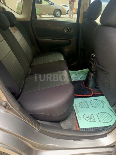 Nissan Note-7