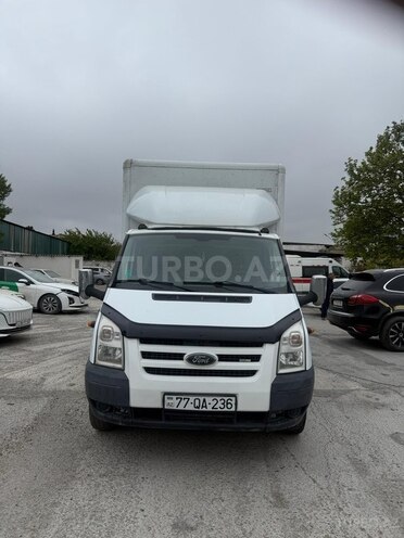 Ford Transit-1