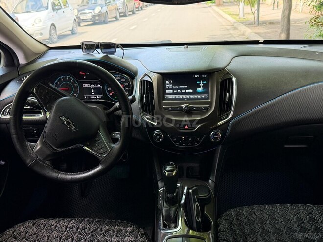 Chevrolet Cruze-7