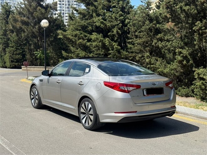 Kia Optima-6