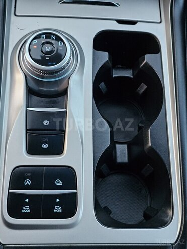 Ford Explorer-16