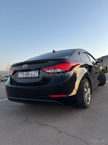 Hyundai Elantra-7