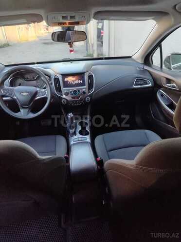 Chevrolet Cruze-9