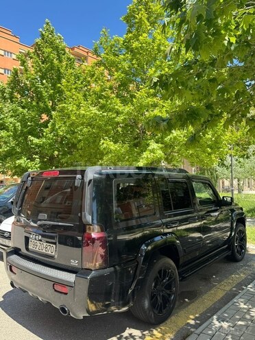 Jeep Commander-9