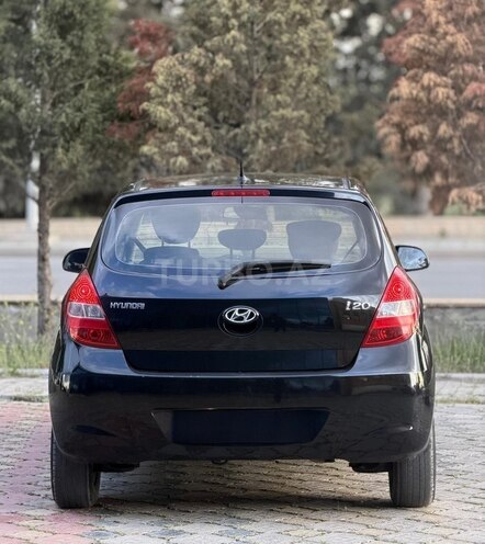 Hyundai i20-4