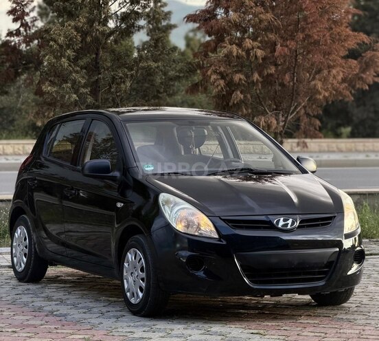 Hyundai i20-2