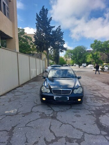 Mercedes C 200-4
