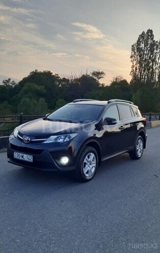 Toyota RAV4-1