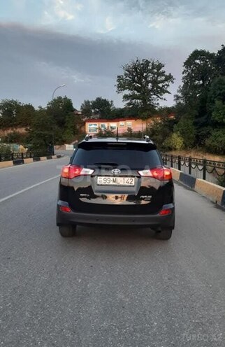 Toyota RAV4-2