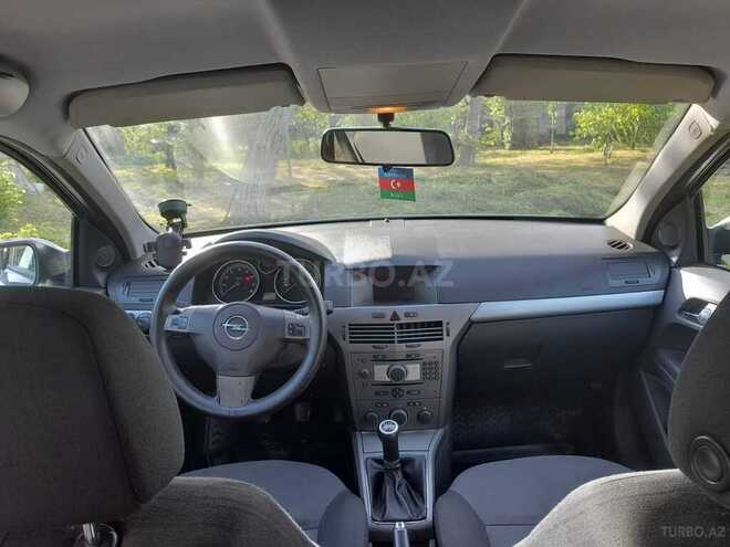 Opel Astra-11