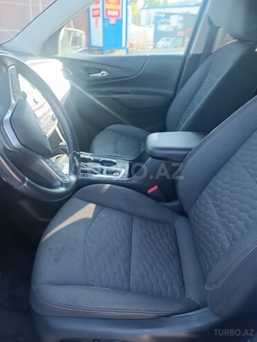 Chevrolet Equinox-7