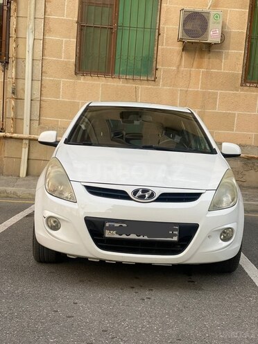 Hyundai i20-3