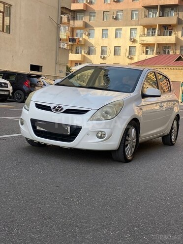 Hyundai i20-6