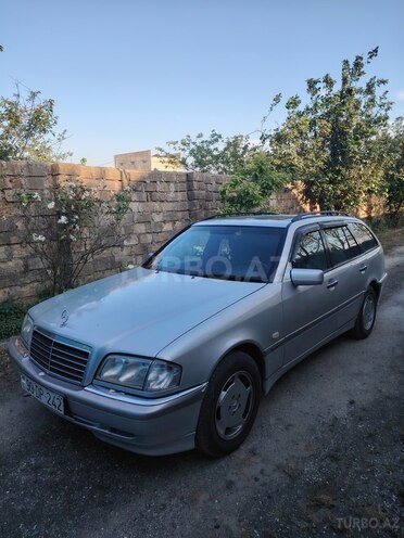 Mercedes C 200-4